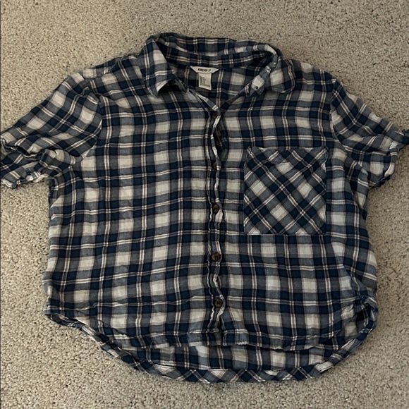 Forever 21 Plaid Crop Top in Blue and White - Picture 1 of 4